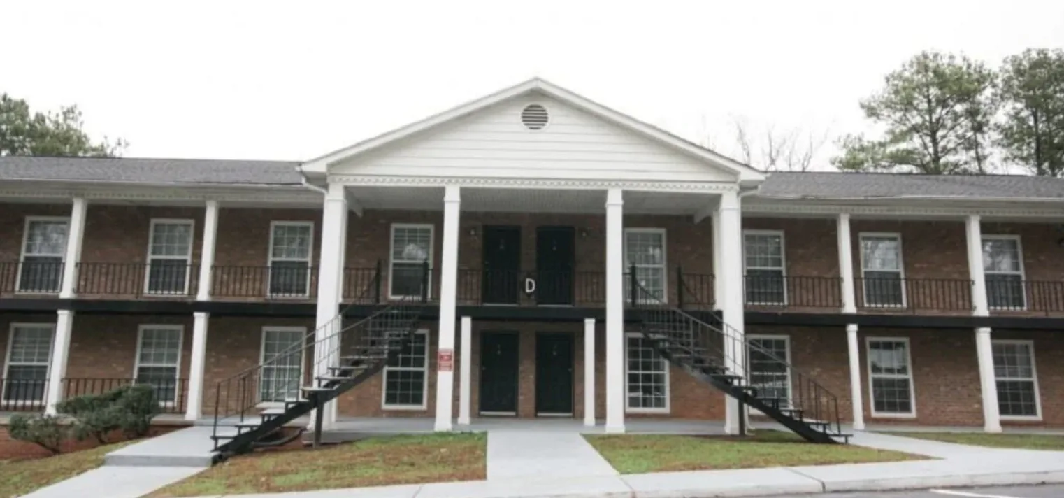 Garden Courts Apartments