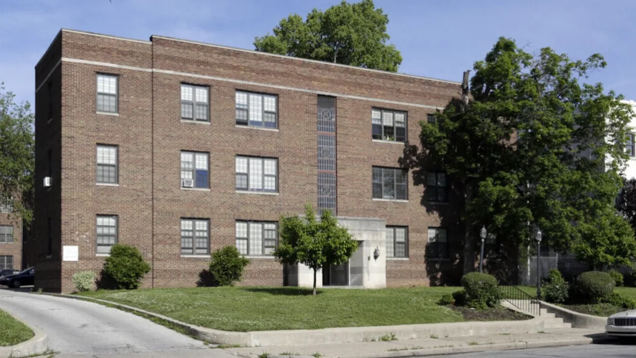 Marblehead Apartments