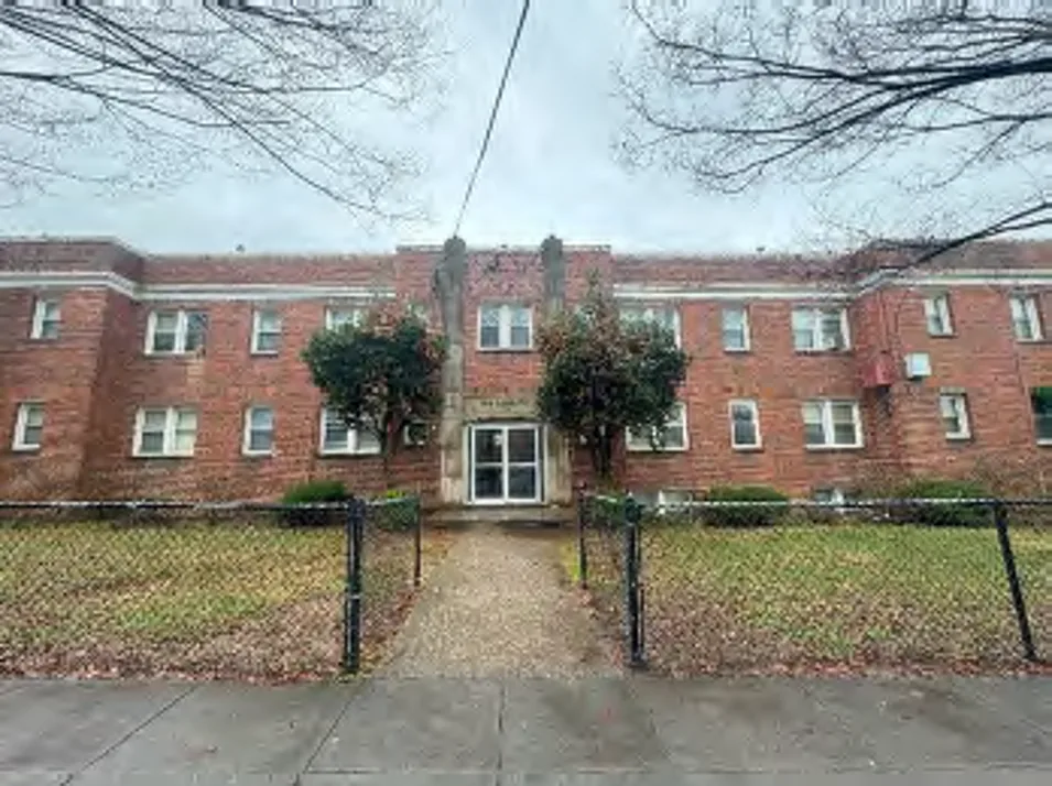 1525 19th St SE Apartments